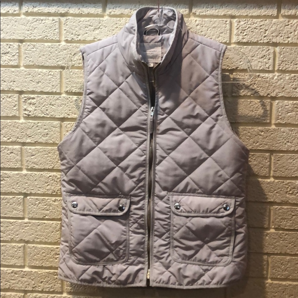 Thread and Supply light gray women’s vest. Med-EUC